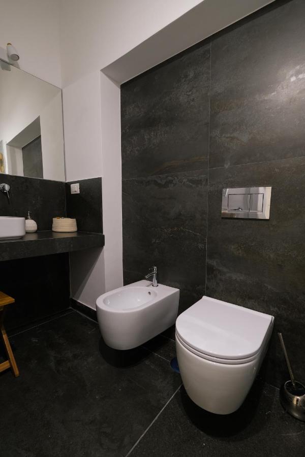 Old Stone House Apartment บารี ภายนอก รูปภาพ